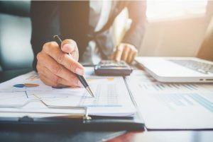 Grow Your Finance Career with an Online M.COM in Financial Management